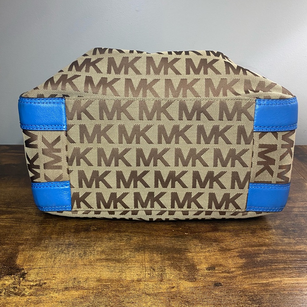 NWT Michael Kors Ludlow bag RARE Blue trim - Picture 10 of 16